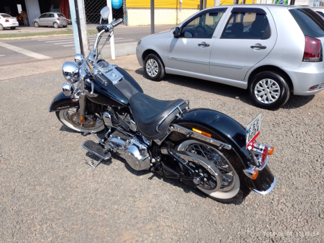 HARLEY DAVIDSON Softail DeLuxe 1600, Foto 5