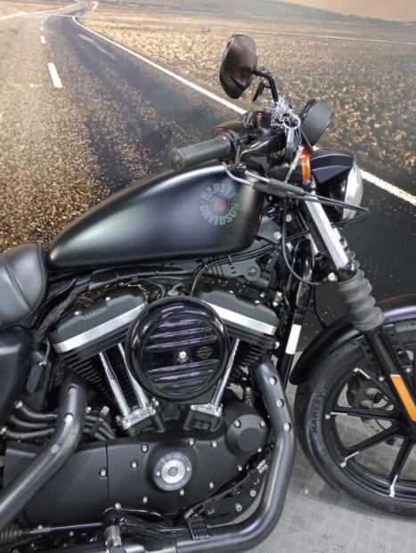 HARLEY DAVIDSON Sportster XL 883 IRON, Foto 2