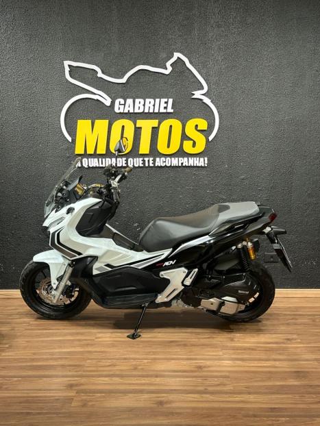 HONDA ADV 150 ABS, Foto 2