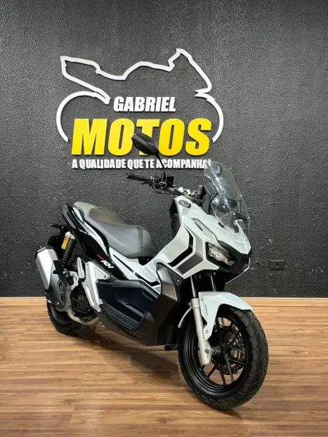HONDA ADV 150 ABS, Foto 3