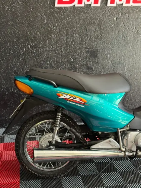 HONDA Biz 100 ES, Foto 6