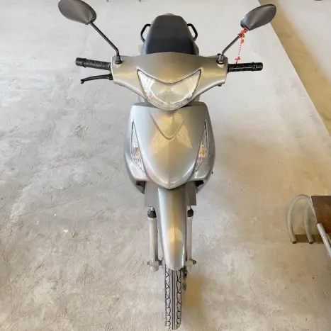 HONDA Biz 110 I , Foto 2