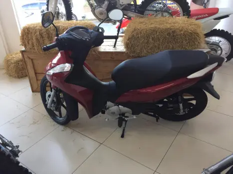 HONDA Biz 125 EX, Foto 2