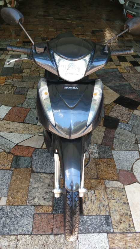 HONDA Biz 125 EX, Foto 3