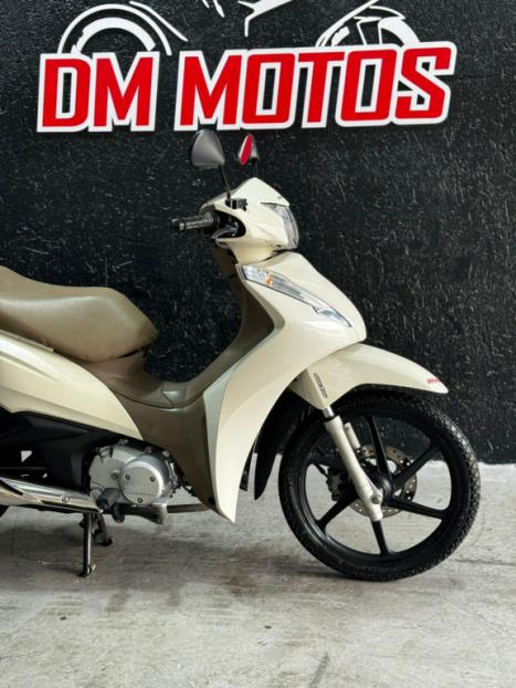 HONDA Biz 125 EX, Foto 2