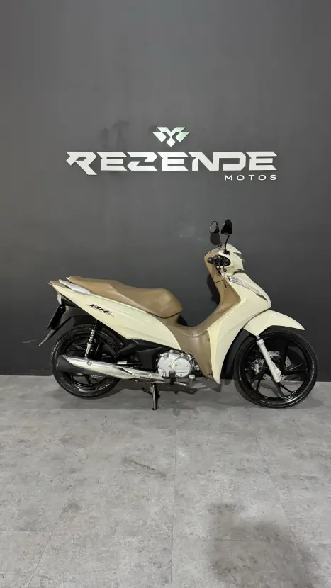 HONDA Biz 125 EX, Foto 1