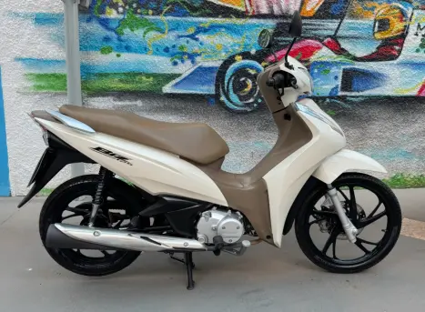 HONDA Biz 125 EX, Foto 2