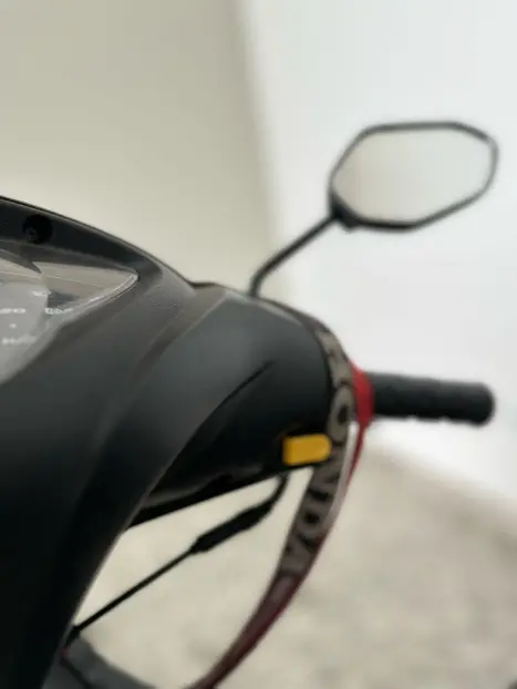 HONDA Biz 125 EX, Foto 4