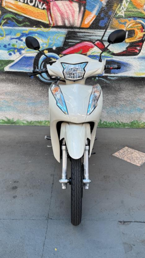 HONDA Biz 125 EX, Foto 4