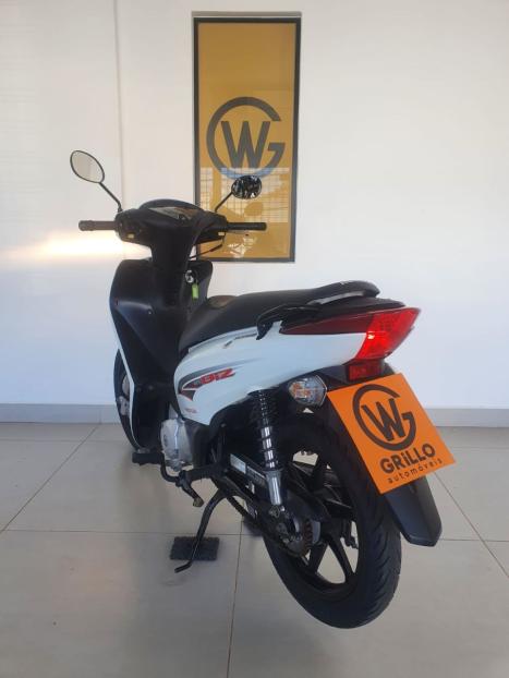 HONDA Biz 125 EX, Foto 6