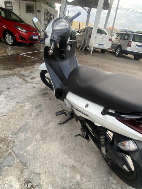 HONDA Biz 125 EX, Foto 6