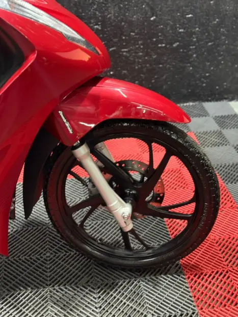 HONDA Biz 125 EX, Foto 8