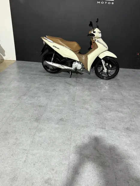 HONDA Biz 125 EX, Foto 6