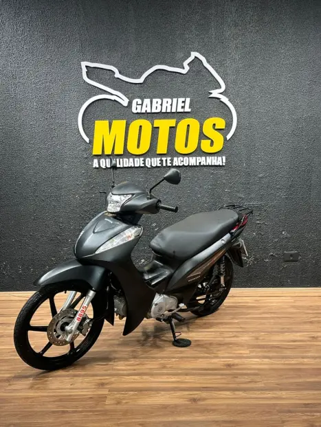 HONDA Biz 125 EX, Foto 4