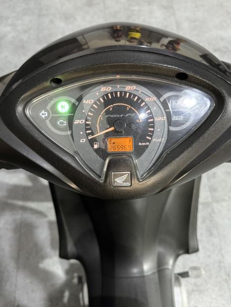 HONDA Biz 125 EX, Foto 6