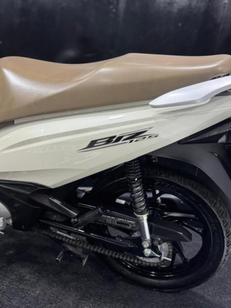 HONDA Biz 125 EX, Foto 5