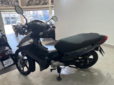 HONDA Biz 125 EX, Foto 4