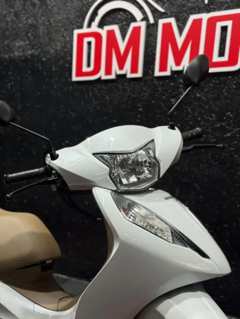HONDA Biz 125 EX, Foto 4