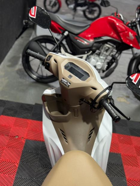 HONDA Biz 125 EX, Foto 5