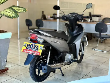HONDA Biz 125 EX, Foto 6