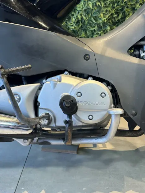 HONDA Biz 125 KS, Foto 8