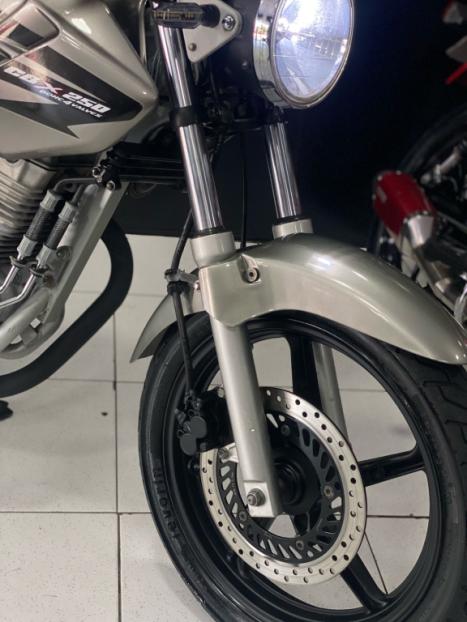 HONDA CB 250 F Twister FLEXONE, Foto 2