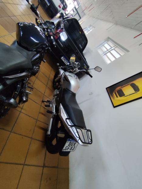HONDA CB 250 F Twister , Foto 3