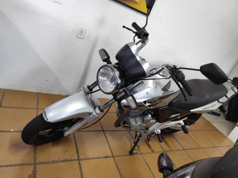 HONDA CB 250 F Twister , Foto 6