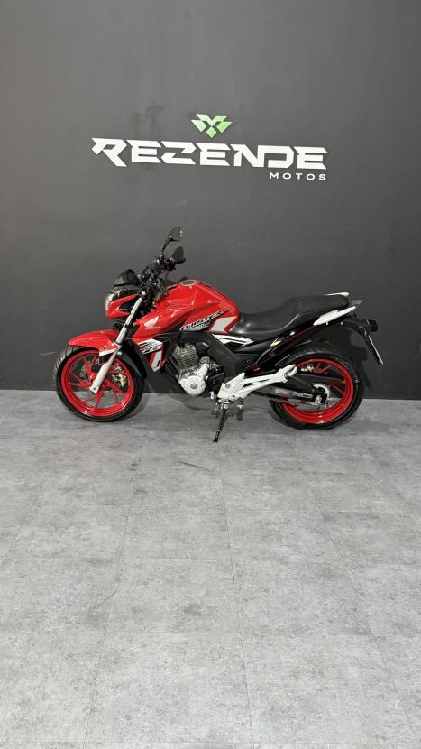 HONDA CB 250 F Twister FLEXONE, Foto 11