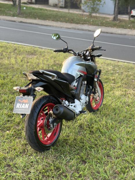 HONDA CB 250 F Twister FLEXONE, Foto 3