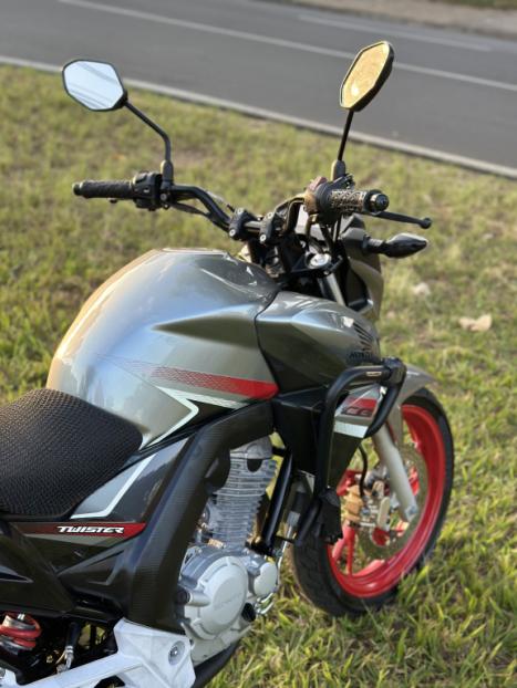 HONDA CB 250 F Twister FLEXONE, Foto 9
