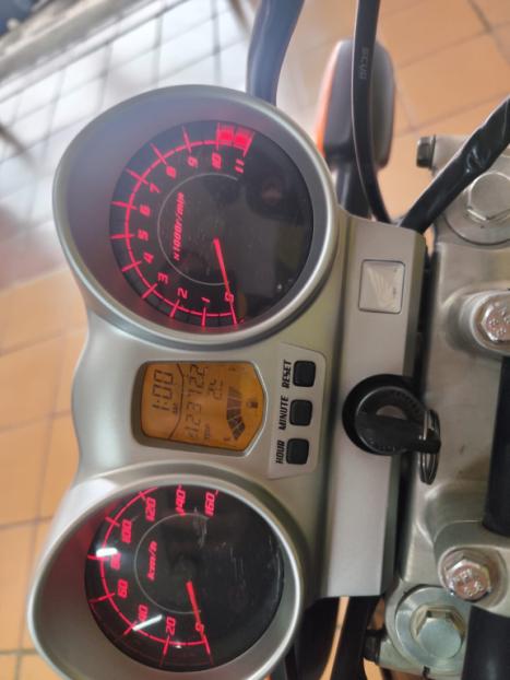 HONDA CB 250 F Twister , Foto 2