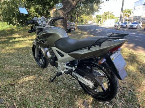 HONDA CB 250 F Twister , Foto 3