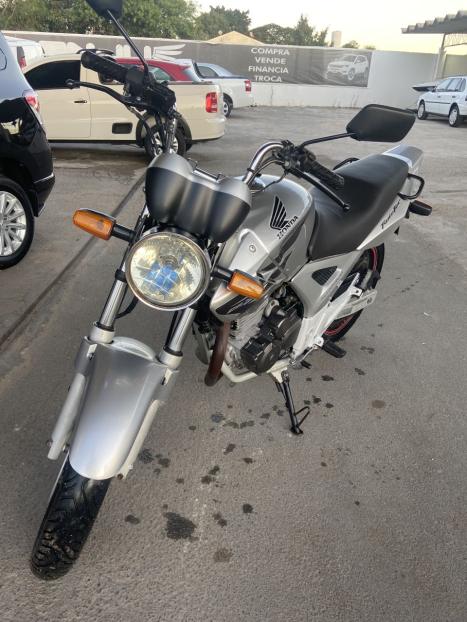 HONDA CB 250 F Twister , Foto 3