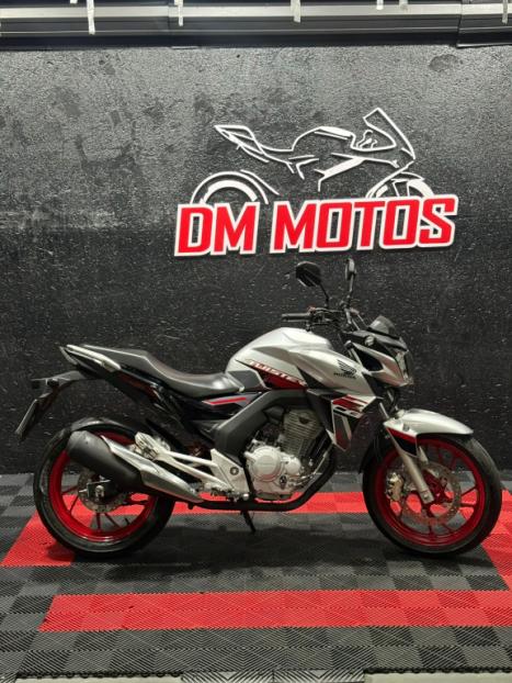 HONDA CB 250 F Twister FLEXONE, Foto 1