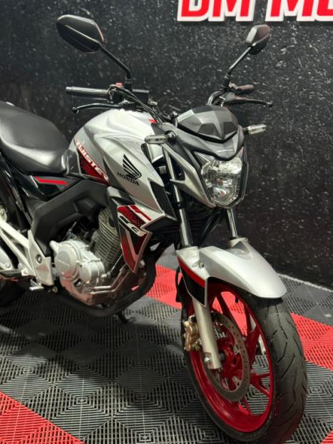 HONDA CB 250 F Twister FLEXONE, Foto 2