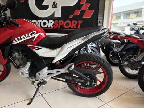 HONDA CB 250 F Twister FLEXONE, Foto 6