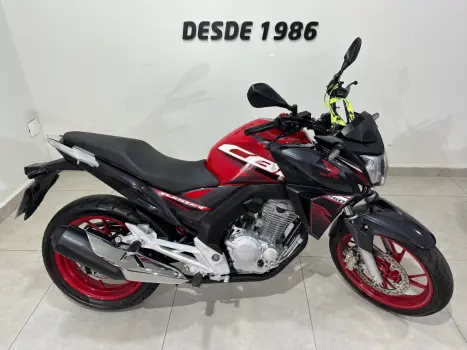 HONDA CB 250 F Twister FLEXONE, Foto 2