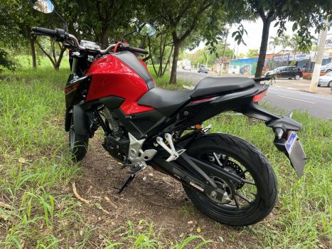 HONDA CB 300 F Twister FLEX ABS, Foto 2