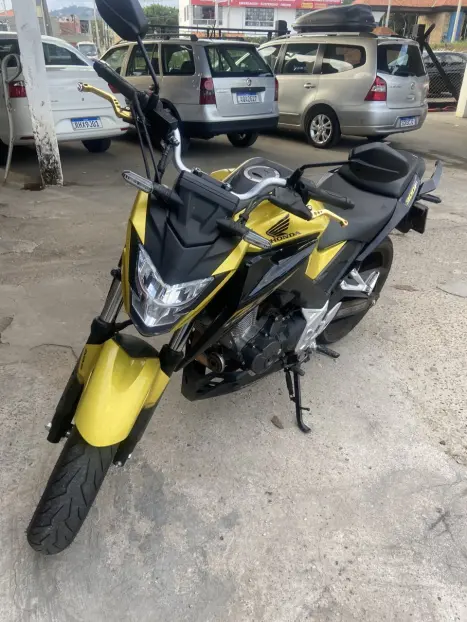 HONDA CB 300 F Twister FLEX ABS, Foto 3