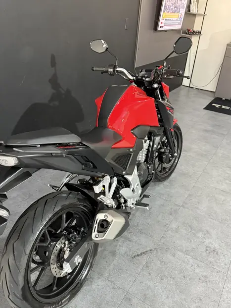 HONDA CB 300 F Twister FLEX ABS, Foto 9