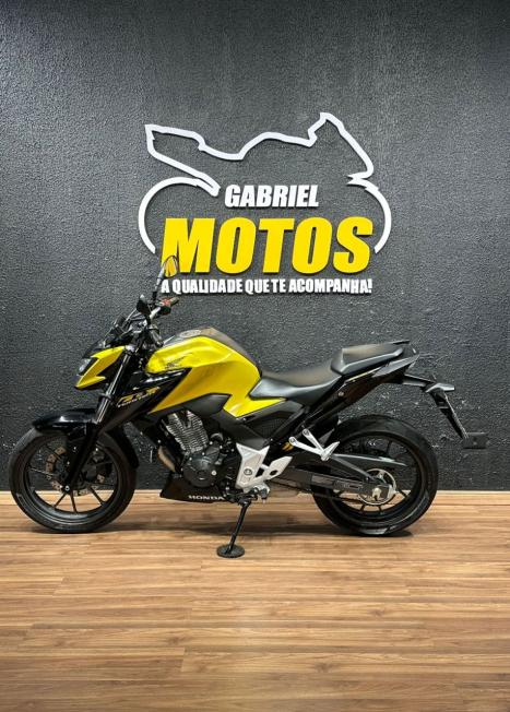 HONDA CB 300 F Twister FLEX ABS, Foto 2