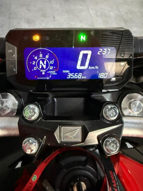 HONDA CB 300 F Twister FLEX ABS, Foto 2