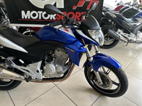 HONDA CB 300 R ESPECIAL EDITION, Foto 3