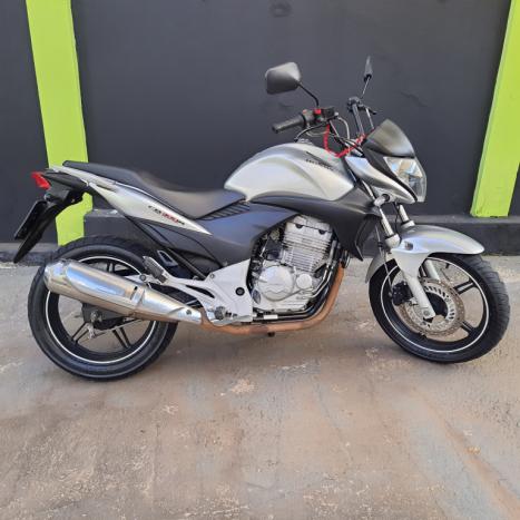 HONDA CB 300 R STD, Foto 4