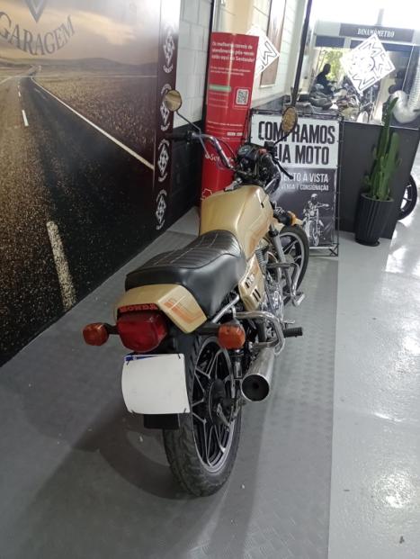 HONDA CB 400 II, Foto 4