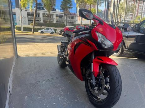 HONDA CBR 1000 RR FIRE BLADE, Foto 2