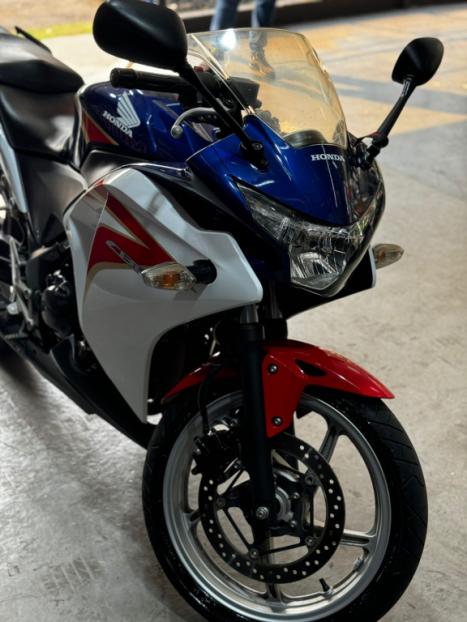 HONDA CBR 250 R, Foto 8