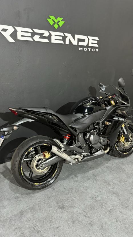 HONDA CBR 600 F , Foto 13