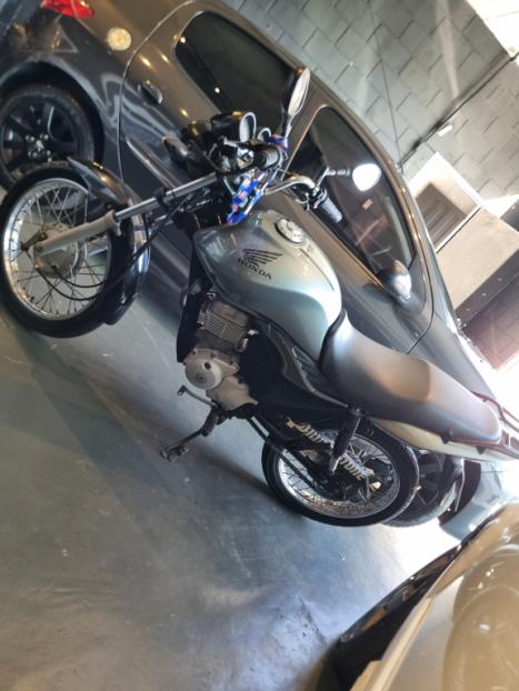 HONDA CG 150 FAN ESI, Foto 2